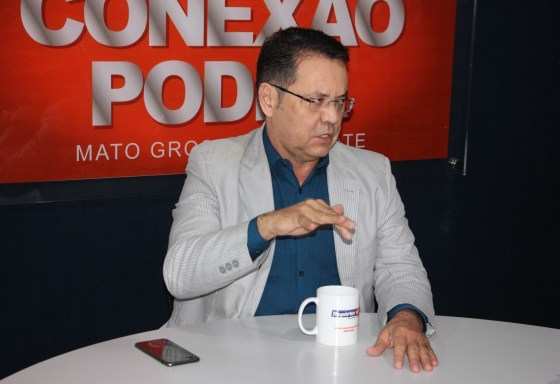 Eduardo Botelho diz que o partido avalia momento e vai discutir metas após filiações.