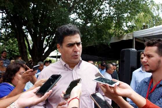 O prefeito de Cuiabá, Emanuel Pinheiro não gostou das críticas de aliados em busca de mais espaço em sua gestão.