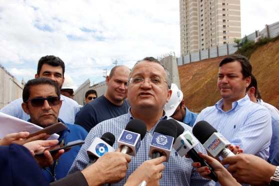 O governador Pedro Taques afirmou que não sancionaria a proposta do ex-secretário Éder Moraes.