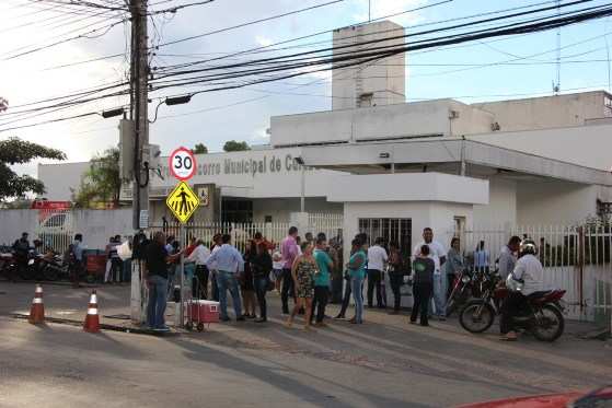 Ainda de acordo com a denúncia, parte dos atendimentos foram suspensos justamente pela falta de medicamentos.