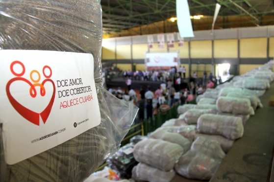 A entrega das cestas básicas e dos cobertores à população de baixa renda começa nesta quarta-feira