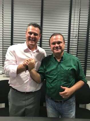 O ex-vice-governador Carlos Fávaro, presidente estadual do PSD, declarou apoio à candidatura do senador Wellington Fagundes (PR) ao Governo do Estado.