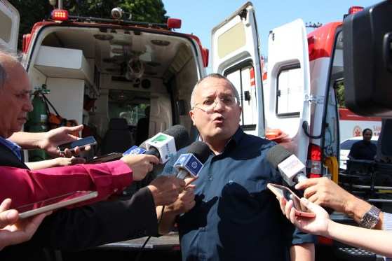 Em sua decisão, o desembargador Pedro Sakamoto cita que é natural políticos utilizarem atos públicos para destacar suas realizações e proferir críticas.