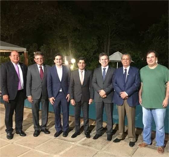 As lideranças do Democratas discutiram as pré-candidaturas de Mauro Mendes e Jayme Campos, na noite de terça-feira (26), em Brasília.