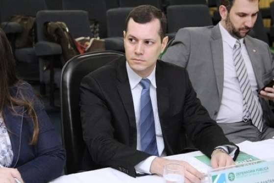 Defensor público-geral Silvio Jéferson de Santana tenta acordo com o Governo para receber duodécimos atrasados.