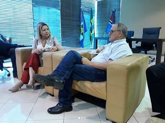 Juíza aposentada Selma Arruda e o prefeito José Carlos do Pátio se reuniram na quinta-feira.