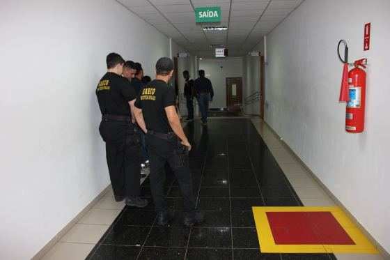 Policiais do Gaeco fizeram buscas por documentos na Assembleia Legislativa durante a Operação Déjà Vu.