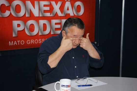 Governador Pedro Taques ironizou Mendes dizendo que empresas estão quebradas