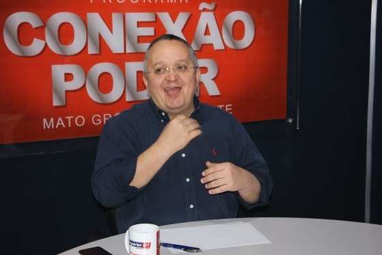 Taques diz que ainda não decidiu se vai disputar a vaga no Senado aberta com a cassação de Selma Arruda