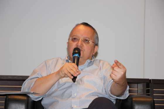 Pedro Taques admite que, em finanças, o governo foi mal