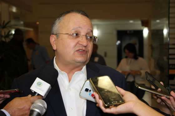 Governador Pedro Taques questionou a existência de um acordo de colaboração premiada do ex-secretário Permínio Pinto.