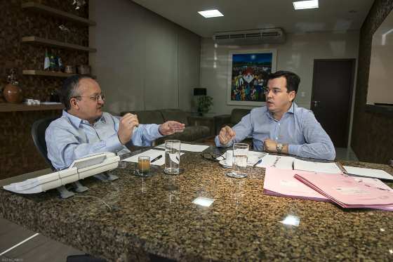 Governador Pedro Taques e o chefe da Casa Civil, Ciro Rodolpho, garantiram que a RGA deverá ser paga aos servidores.