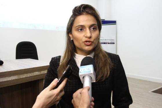 A juíza Vanessa Gasques se declarou suspeita para julgar ações envolvendo o governador Pedro Taques - o voto dela foi responsável por cassar o mandato do senador José Medeiros.