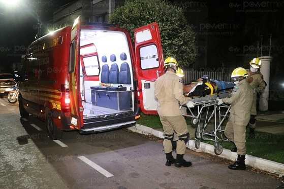 Os bandidos baleados foram socorridos pelo Corpo de Bombeiros.