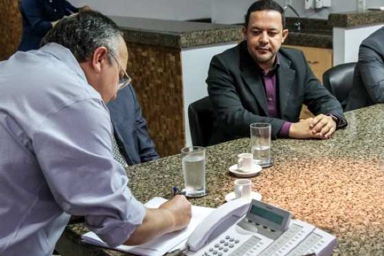 Taques assina nomeação de novo defensor geral-público do Estado.