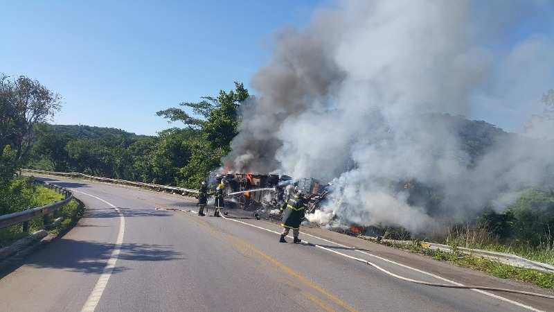 carreta fogo