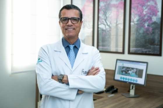 Gilmar Ferreira do Espírito Santo é cirurgião oncológico na clínica Oncomed