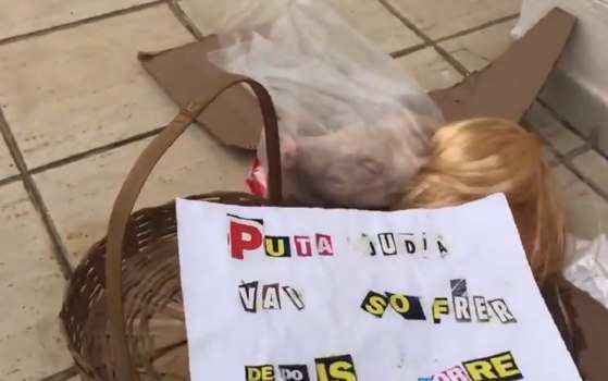 Após receber a cesta, Joyce Hasselmann gravou vídeo nas redes sociais.