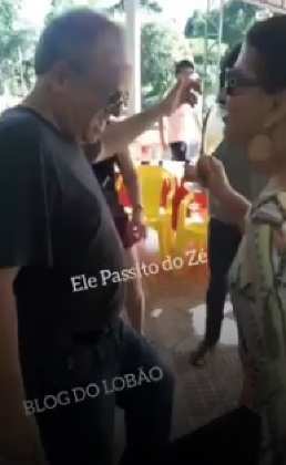 O prefeito Zé Carlos do Pátio foi filmado em momento de descontração.