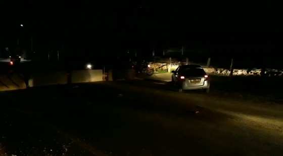 Motorista furam bloqueio em obra das MT's - 251 e 010. 
