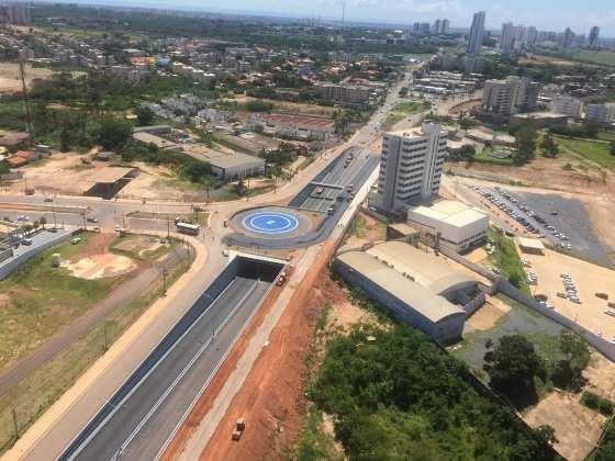 A obra conta com uma rotatória onde ficará instalado um heliponto para emergências do PS