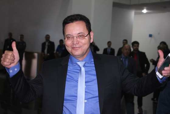 O deputado alega que o período em que esteve de licença não foi suficiente para decidir futuro político.