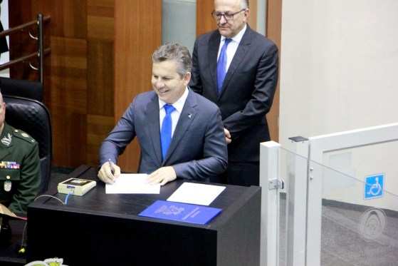 Mauro Mendes vai à Assembleia na parte da tarde para entregar três projetos de ajuste no caixa do Estado.