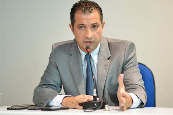 Deputado disse que será mais útil na Assembleia, principalmente para combater o enxugamento da máquina pública