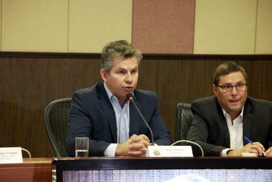 Mauro quer cortar três mil cargos e extinguir empresas públicas; Assembleia decide.