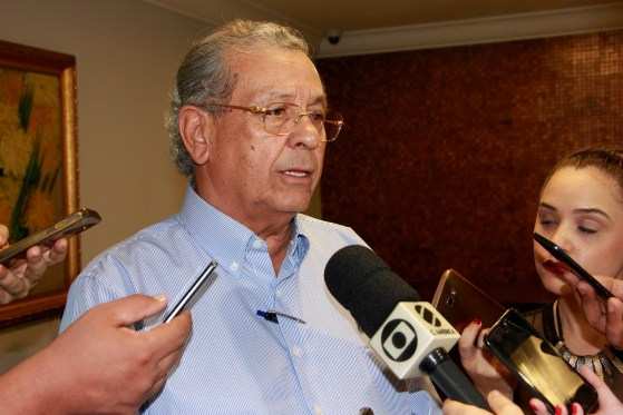 Jayme Campos negou qualquer insatisfação contra o governador.