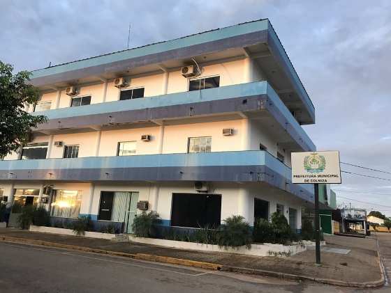 O ex-secretário Ademir da Silva é um dos acusados no processo que investiga dispensa ilegal de licitação.