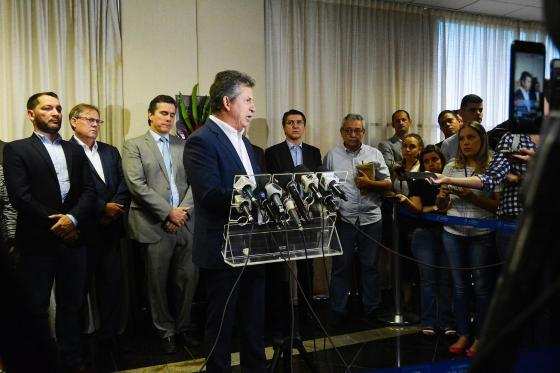 Mauro Mendes em entrevista coletiva uma dia após aprovação do projeto pela Assembleia Legislativa.