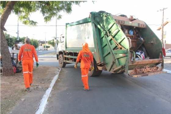 Prefeitura dá ultimato e empresa tem 15 dias para regularizar a coleta de resíduos