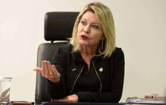 SELMA ARRUDA é juíza aposentada e senadora da República por Mato Grosso