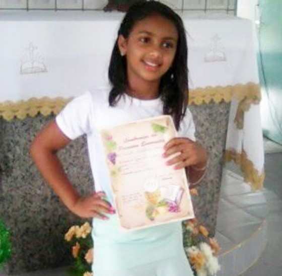 Menina de 11 anos morreu após tentar defender mãe de agressões na Bahia