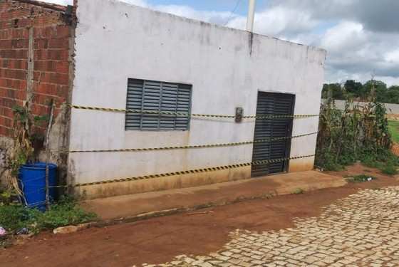 Mulher foi morta dentro de casa, na comunidade rural Vila São Bernardo, em Luís Gomes