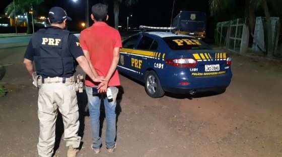 PRF prendeu 13 pessoas dirigindo bêbadas.