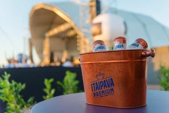 Os convidados poderão degustar a Itaipava Premium