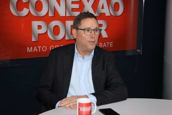 Mauro Carvalho disse que a Seduc já tem em caixa R$ 3 milhões para iniciar a reforma da escola.