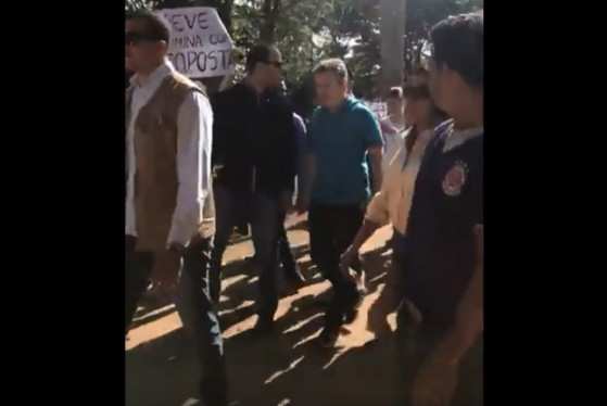 Governador Mauro Mendes foi hostilizado em Chapada dos Guimarães