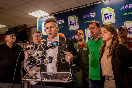 As medidas foram anunciadas pelo governador em coletiva de imprensa nesta sexta-feira (30), no Palácio Paiaguás.