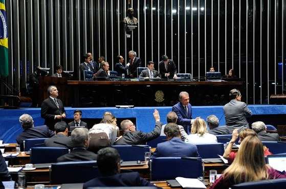 Para conseguir aprovar o valor a tempo, o governador Mauro Mendes ficará na Brasília.