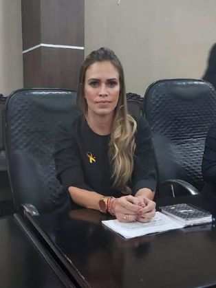 A funcionária pública e educadora financeira Renata Melo já passou por uma situação de depressão e endividamento.