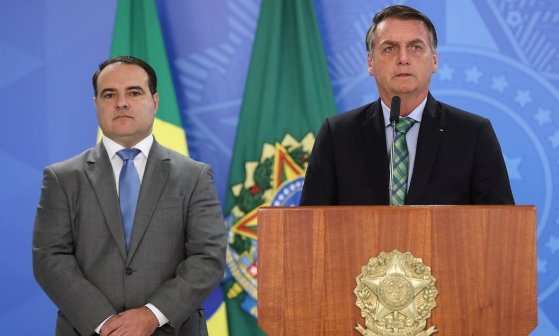 Jair Bolsonaro extinguiu 27,5 mil cargos no governo federal