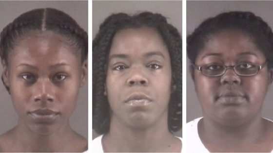 Marilyn Latish McKey, de 32 anos; Tonacia Yvonne Tyson, de 20 anos; e Taneshia Deshawn Jordan, de 26, foram acusadas de agressão