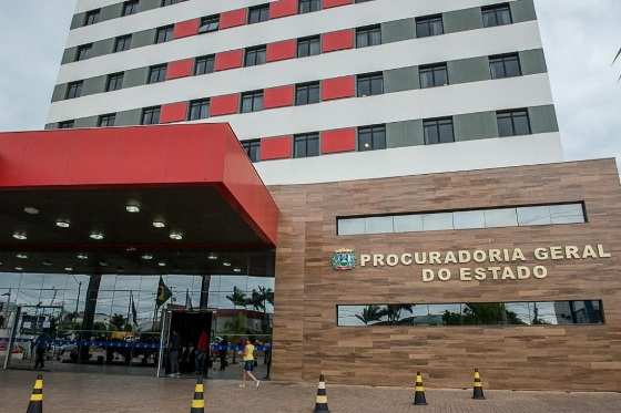 O governador Mauro Mendes (DEM) disse que a PGE está finalizando processo de contratação da empresa para negativar o crédito dos que devem ao Estado.