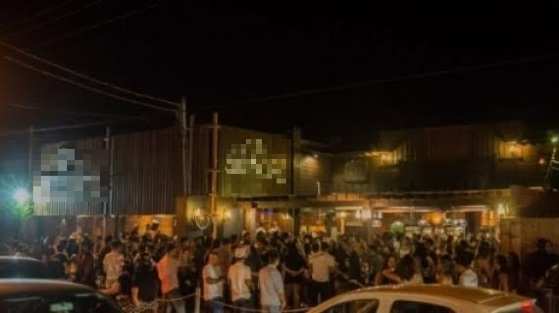 O policial fugiu em meio a confusão e não foi encontrado pela PM.