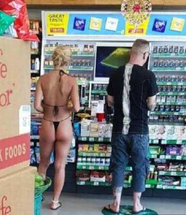 Para muitos, a mulher demonstrou desrespeito pelos moradores nativos
