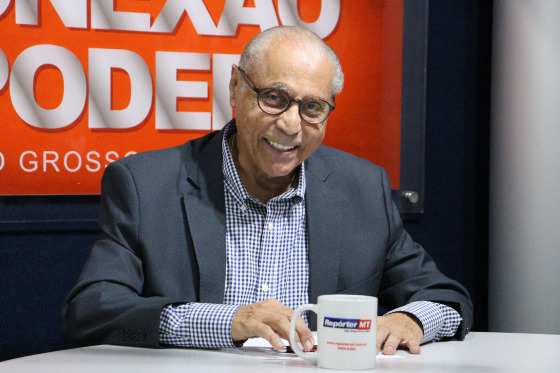Segundo Julio, com essa estratégia Mendes matou dois coelhos com uma cajadada só