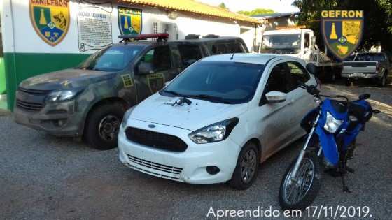 A ação policial recuperou uma moto Honda e um Ford Ka roubados em novembro.